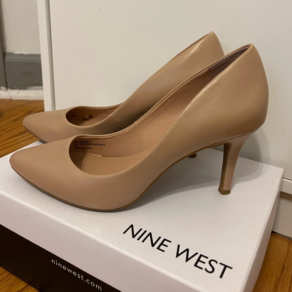 Nine West Beige Pumps